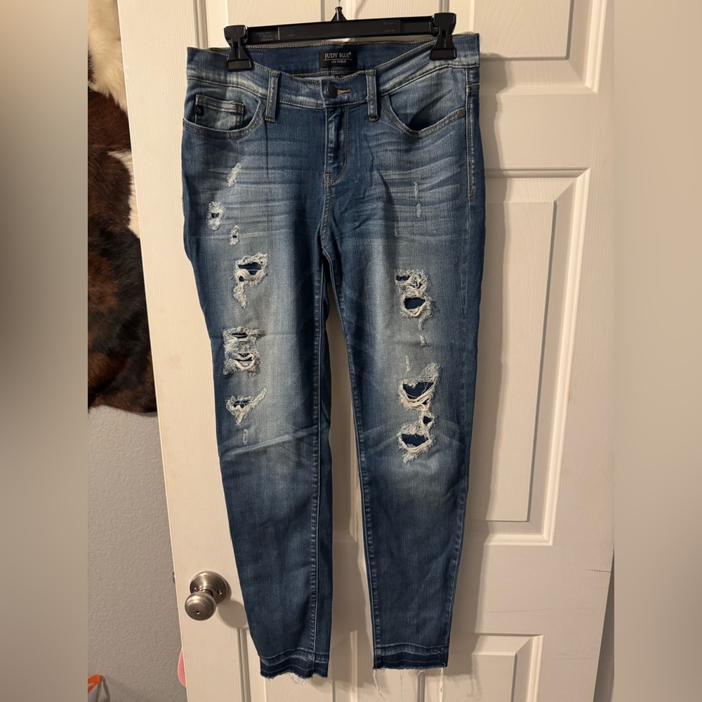 Judy Blue Distressed Skinny Jeans - Blue